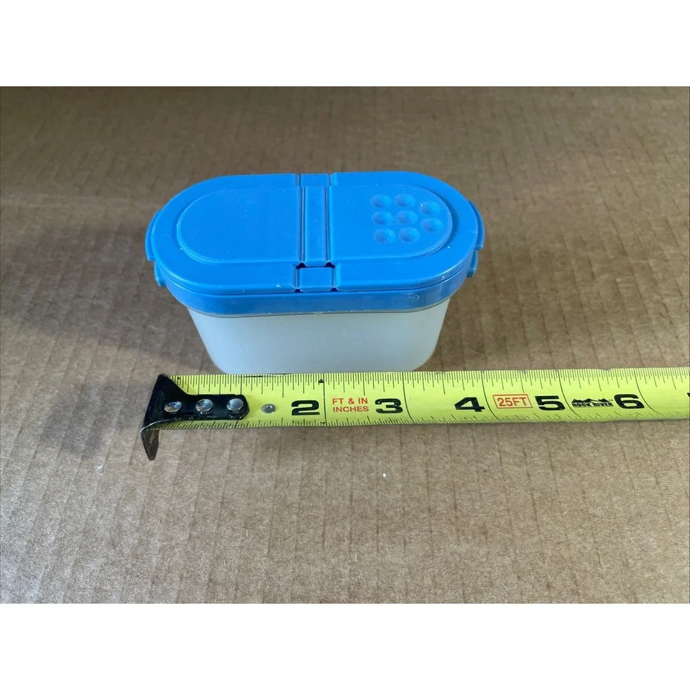 3 Tupperware #1843 Modular Mates Spice Shaker Container Small Blue‎